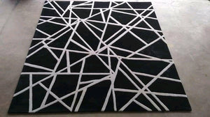 Detec™ Lines Pattern Rug - Black Woolen