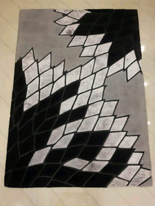 Detec™ Wooolen Rug with Unique Pattern - Black