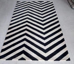 Load image into Gallery viewer, Detec™ Abstract Lines on Woolen Rugs
