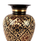 गैलरी व्यूवर में इमेज लोड करें, Detec Brass Black Assorted Vase - Rishan Lifestyle
