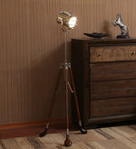 Load image into Gallery viewer, Detec  Wooden Hockey Tripod Lamp
