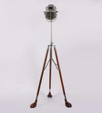Load image into Gallery viewer, Detec  Wooden Hockey Tripod Lamp
