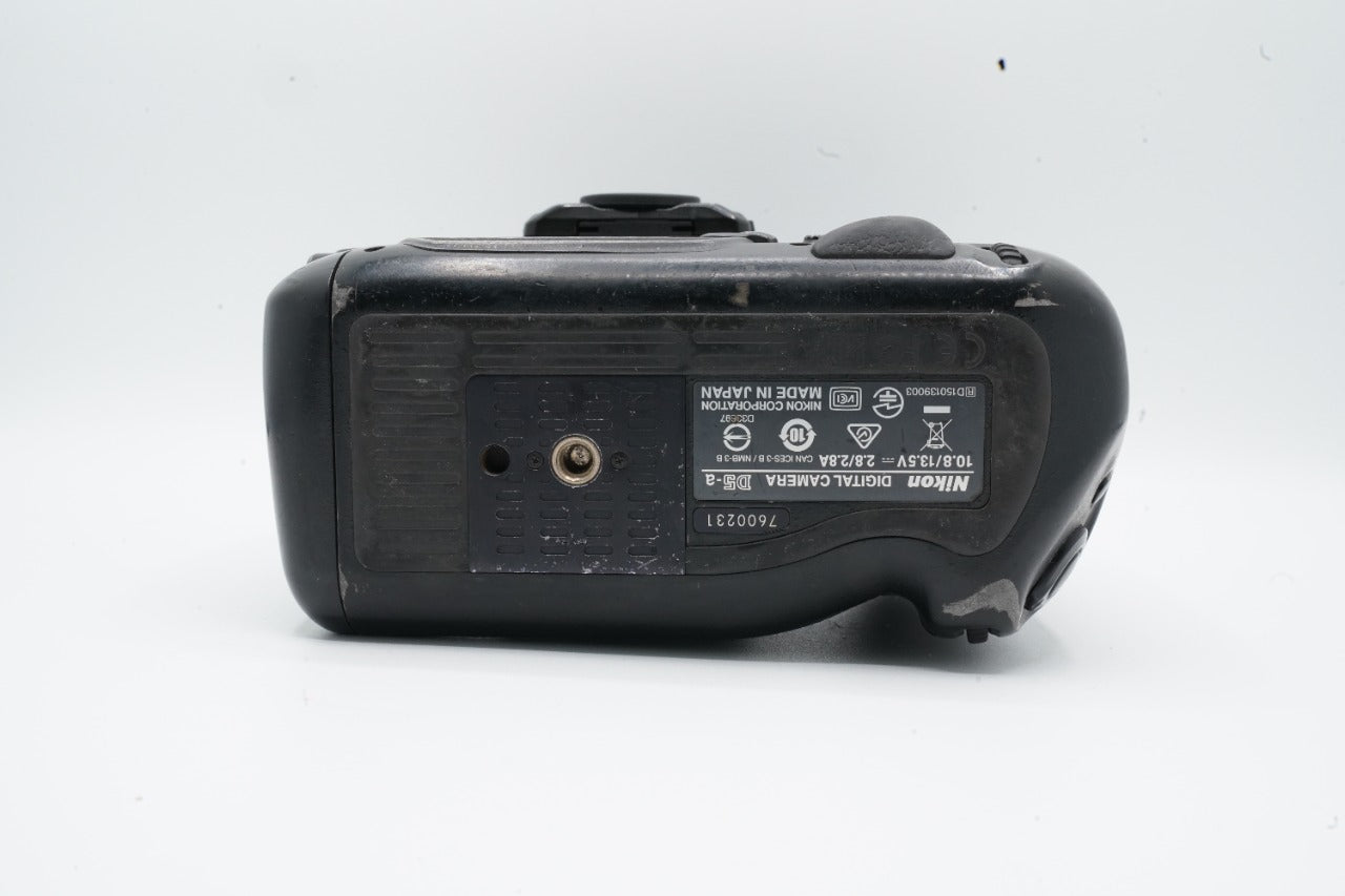 Used Nikon D5 CF Body Only