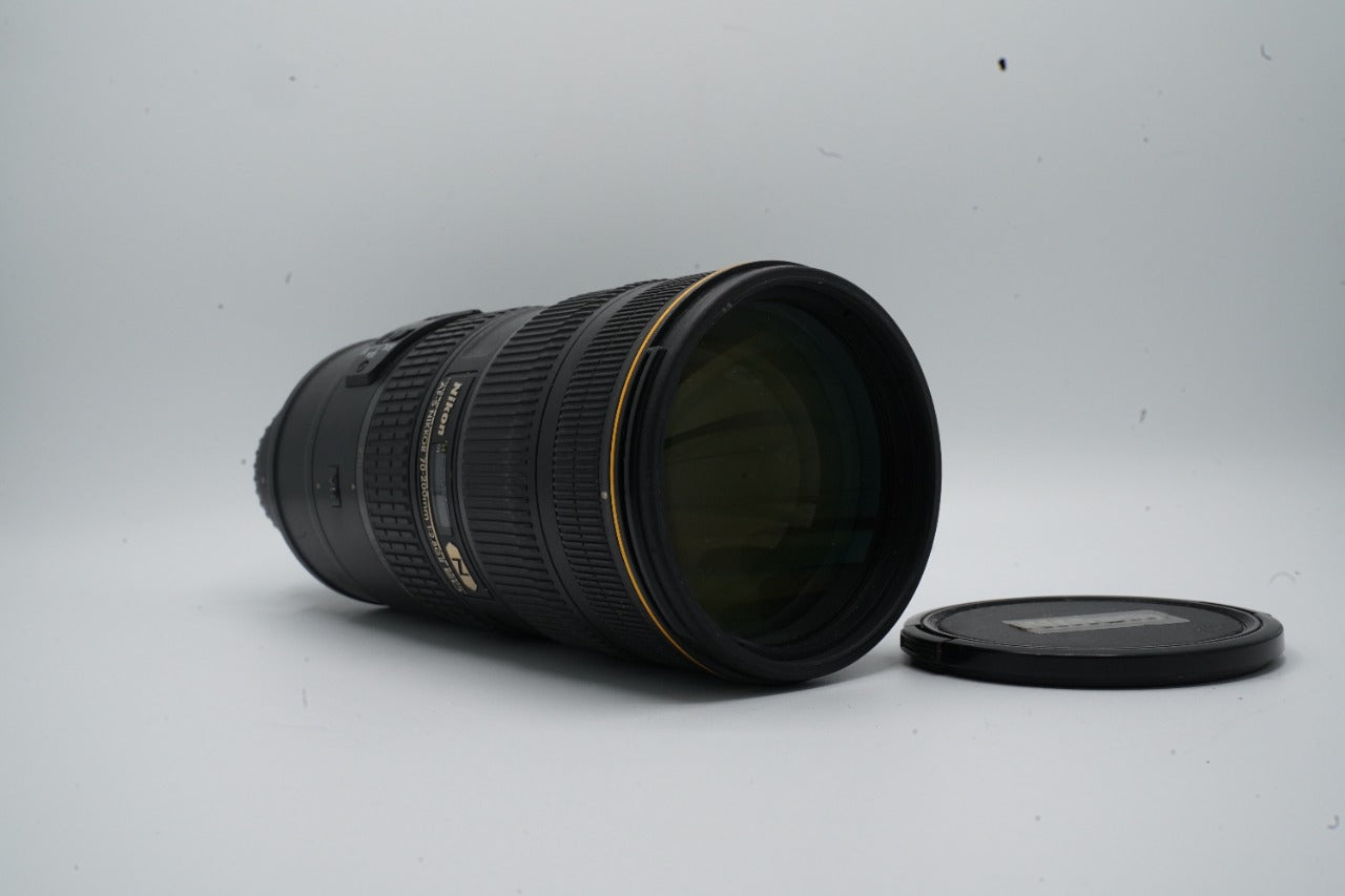 प्रयुक्त Nikon AF S 70 200mm f 2.8G लेंस