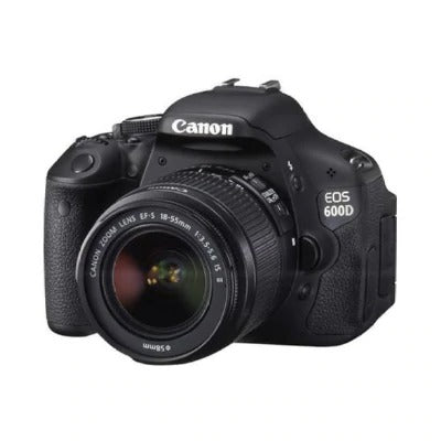 EF-S-18-55mm लेंस के साथ प्रयुक्त Canon 600D DSLR कैमरा