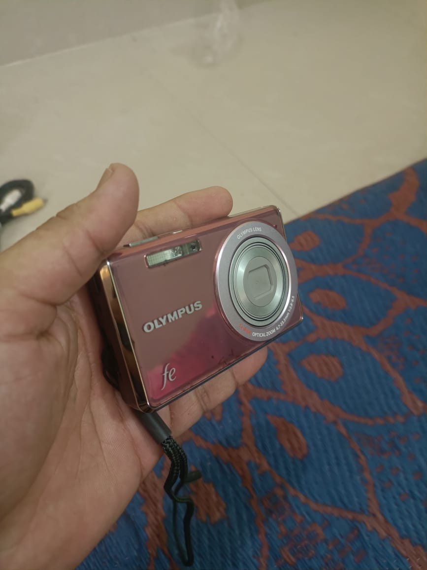 Open Box, Unused Olympus FE-5020 Super Wide Optical Zoom Digital Camera