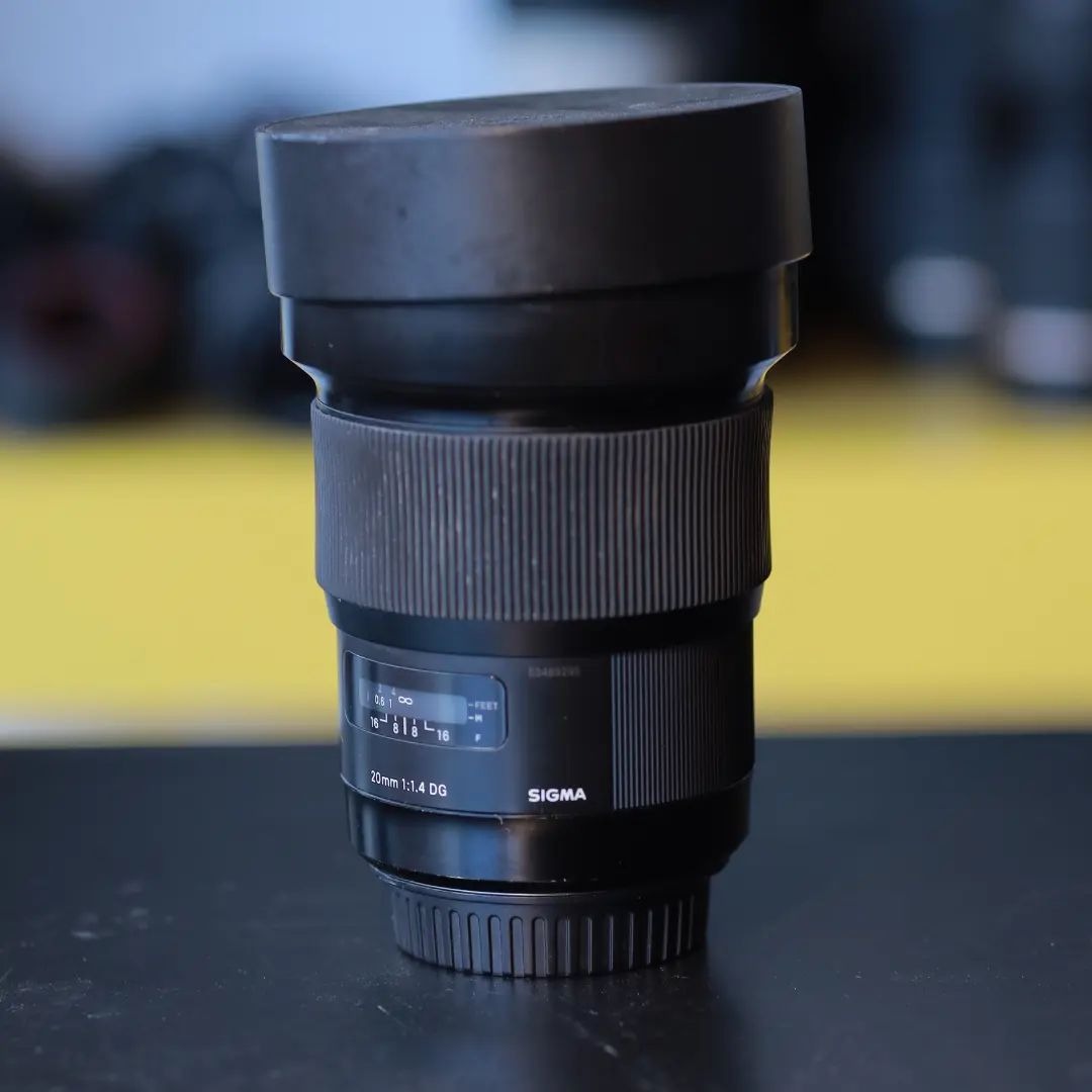Used Sigma 20mm F1.4 DG HSM Art Lens for Nikon DSLR Cameras Black