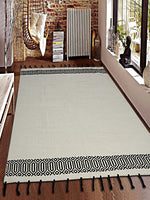 Load image into Gallery viewer, Saral Home Detec™ 100% Cotton Tassle Rug (140x200) 
