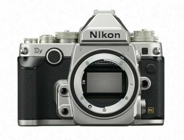 केवल Nikon Df सिल्वर बॉडी का उपयोग किया गया